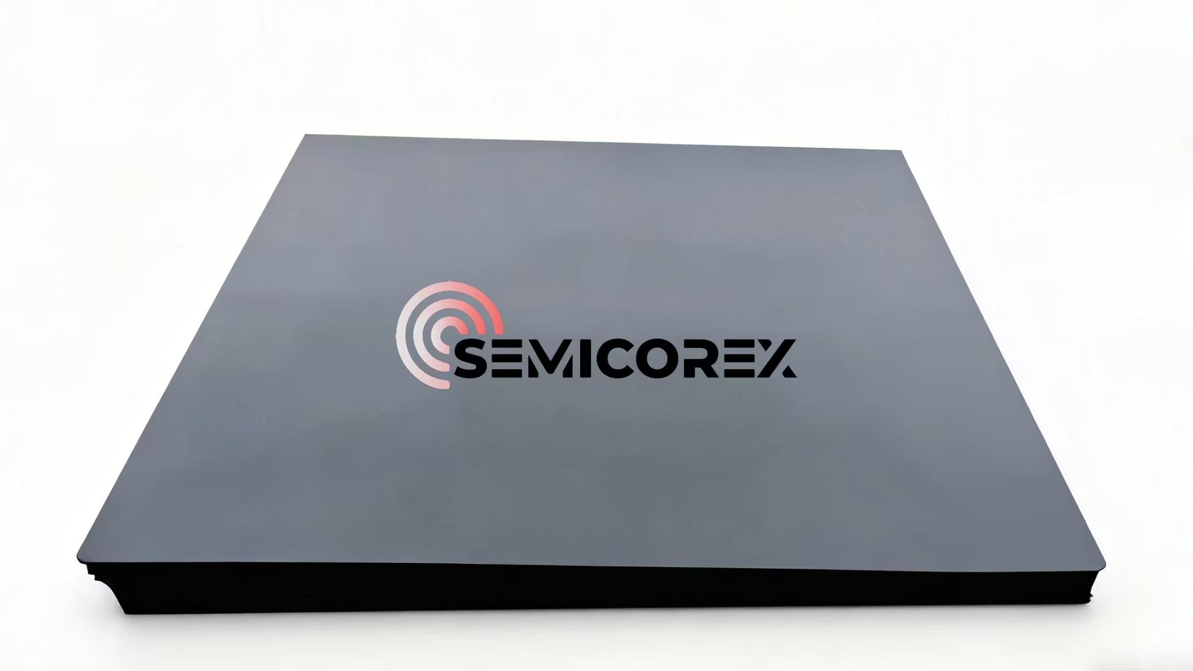 கருப்பு அலுமினா பீங்கான்களின் பண்புகள் என்ன