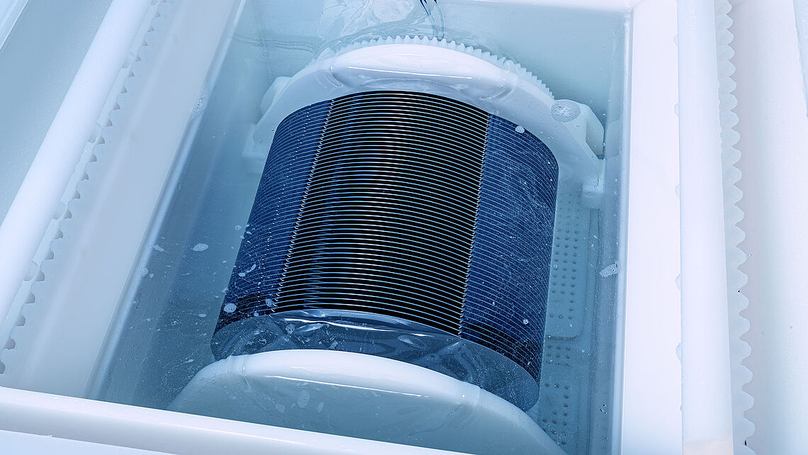 செமிகண்டக்டர் வேஃபர் கிளீனிங் என்றால் என்ன?